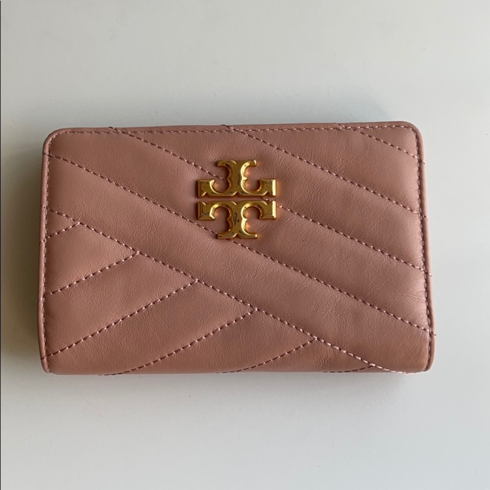 TORY BURCH Pink Moon Kira Chevron Medium wallet